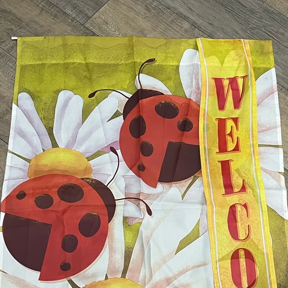 Clearance ~Ladybug Welcome Garden Flag GUC - Picture 3 of 4